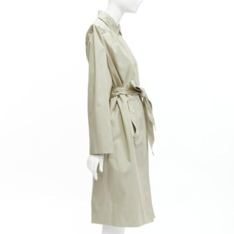 BALENCIAGA Demna 2017 Runway boxy oversize trench-coat avec ceinture à l'épaule FR34 XS Pour femmes en vente