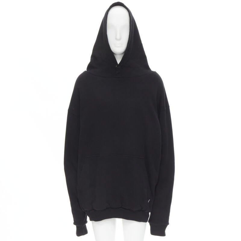 BALENCIAGA Demna 2018 negro Sudadera con capucha oversize bordada I Love Techno S
Referencia: TGAS/C00499
Marca: Balenciaga
Diseñadora: Demna
Model No: 556130 TDV49 1000
Colección: 2018
Material: Algodón
Color: Negro
Patrón: Sólido
Cierre: Botones a