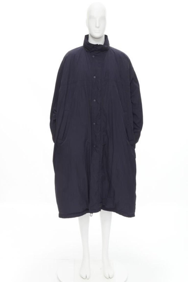 BALENCIAGA Demna 2018 navy blue padded logo cotton lined puffer coat IT46 XS For Sale 5