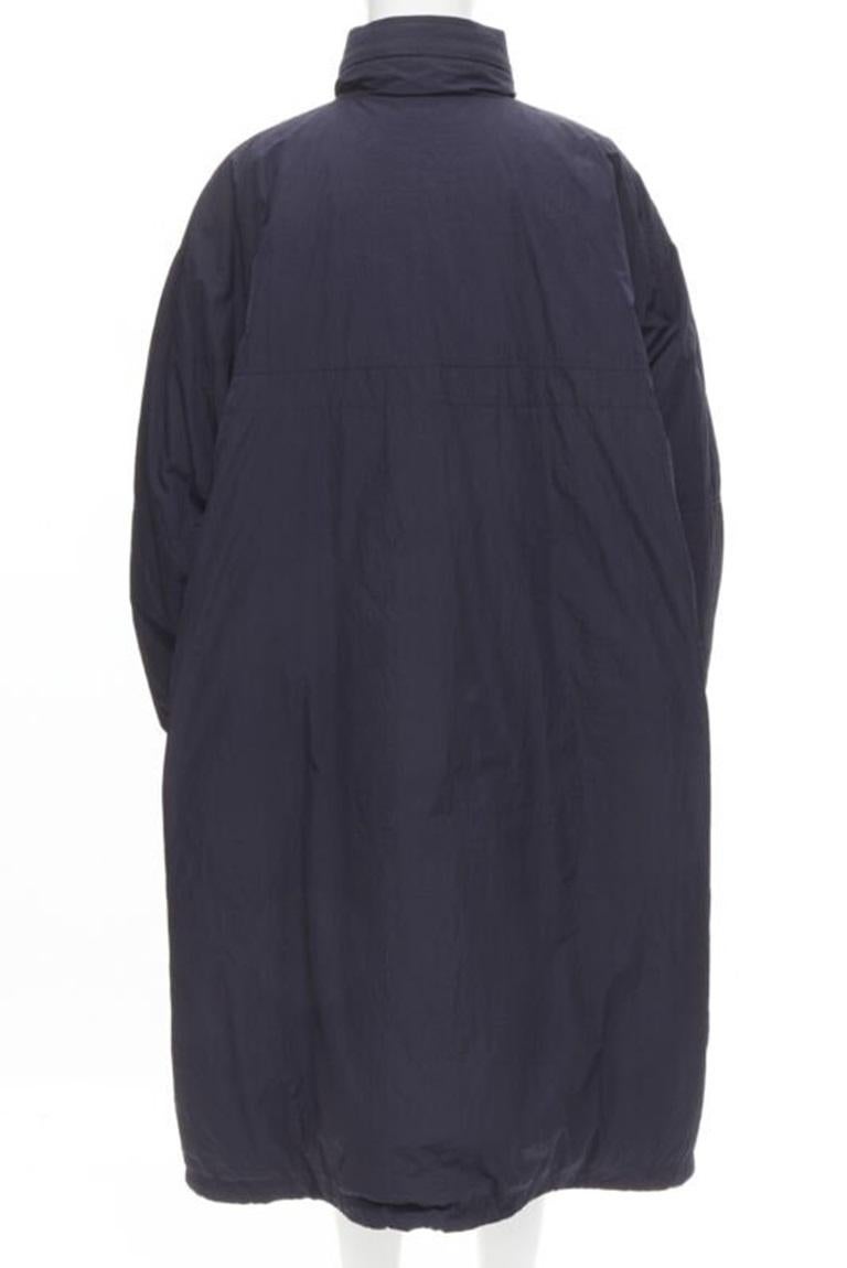 BALENCIAGA Demna 2018 navy blue padded logo cotton lined puffer coat IT46 XS In Excellent Condition For Sale In Hong Kong, NT