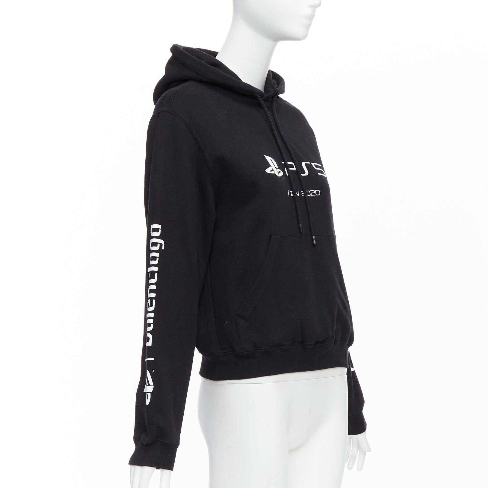 Black BALENCIAGA Demna 2021 black cotton PS5 logo fitted cropped hoodie M For Sale