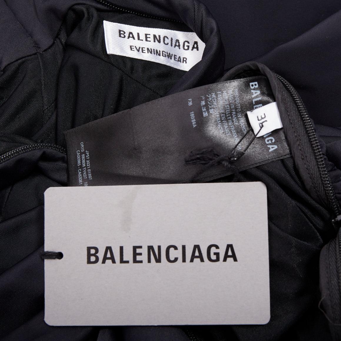 BALENCIAGA Demna 2021 Pasarela negro fruncido nudo drapeado vestido de cola larga FR36 S en venta 3