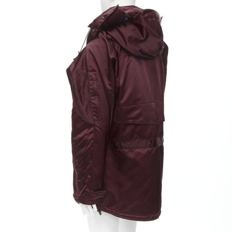 BALENCIAGA - Veste de ski matelassée surdimensionnée Demna rouge bordeaux à capuche en vente 1