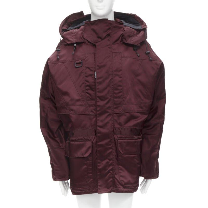 BALENCIAGA Demna rosso bordeaux con cappuccio trapuntato cappotto da sci