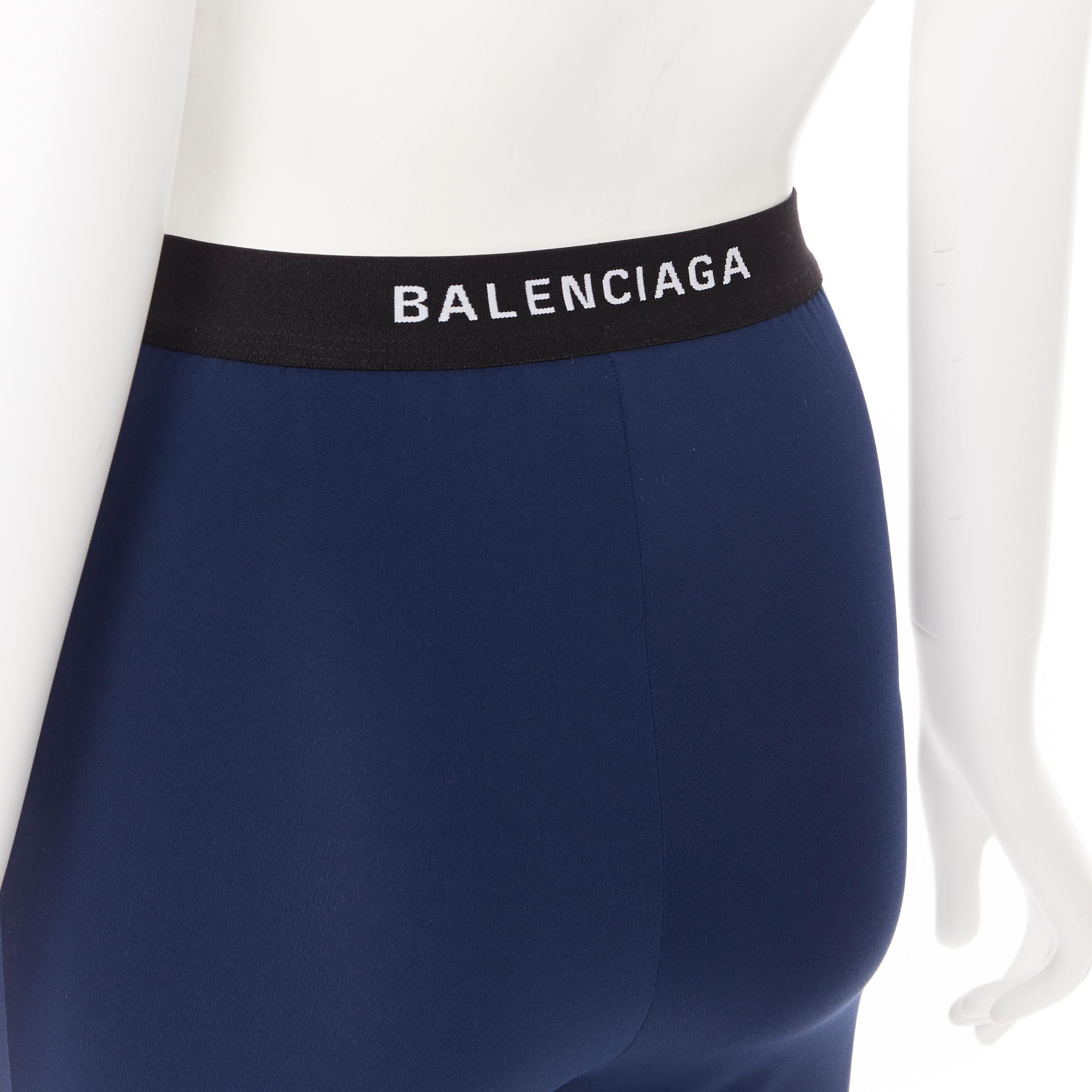 BALENCIAGA DEMNA dark blue front seam logo band dual szip legging pants FR34 
Brand: Balenciaga
Designer: Demna Gvasalia
Model Name / Style: Legging pants
Material: Viscose blend
Color: Blue
Pattern: Solid
Extra Detail: Logo waistband. Dual zip