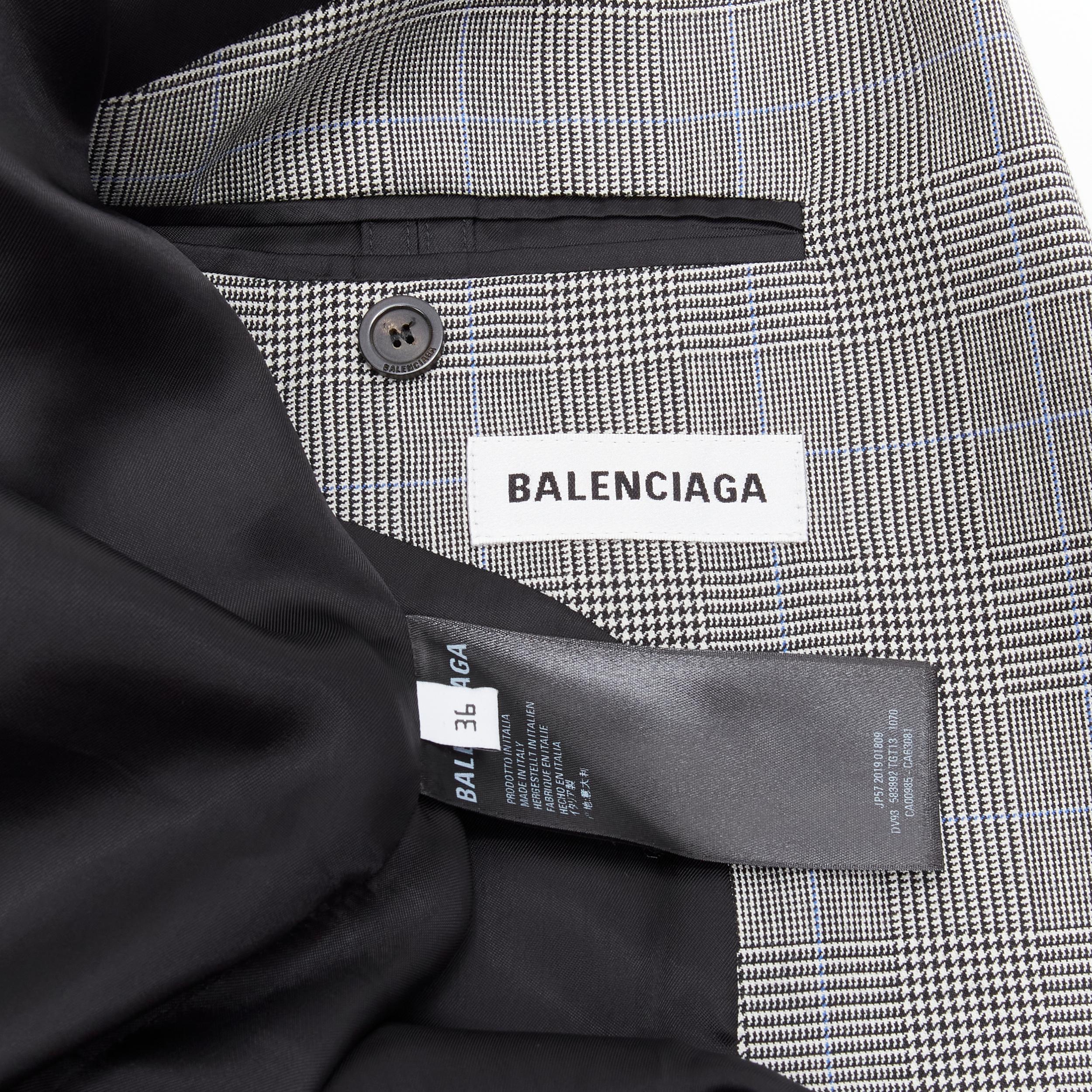 BALENCIAGA Demna grey checked black rubber logo log boxy blazer FR36 XS For Sale 3