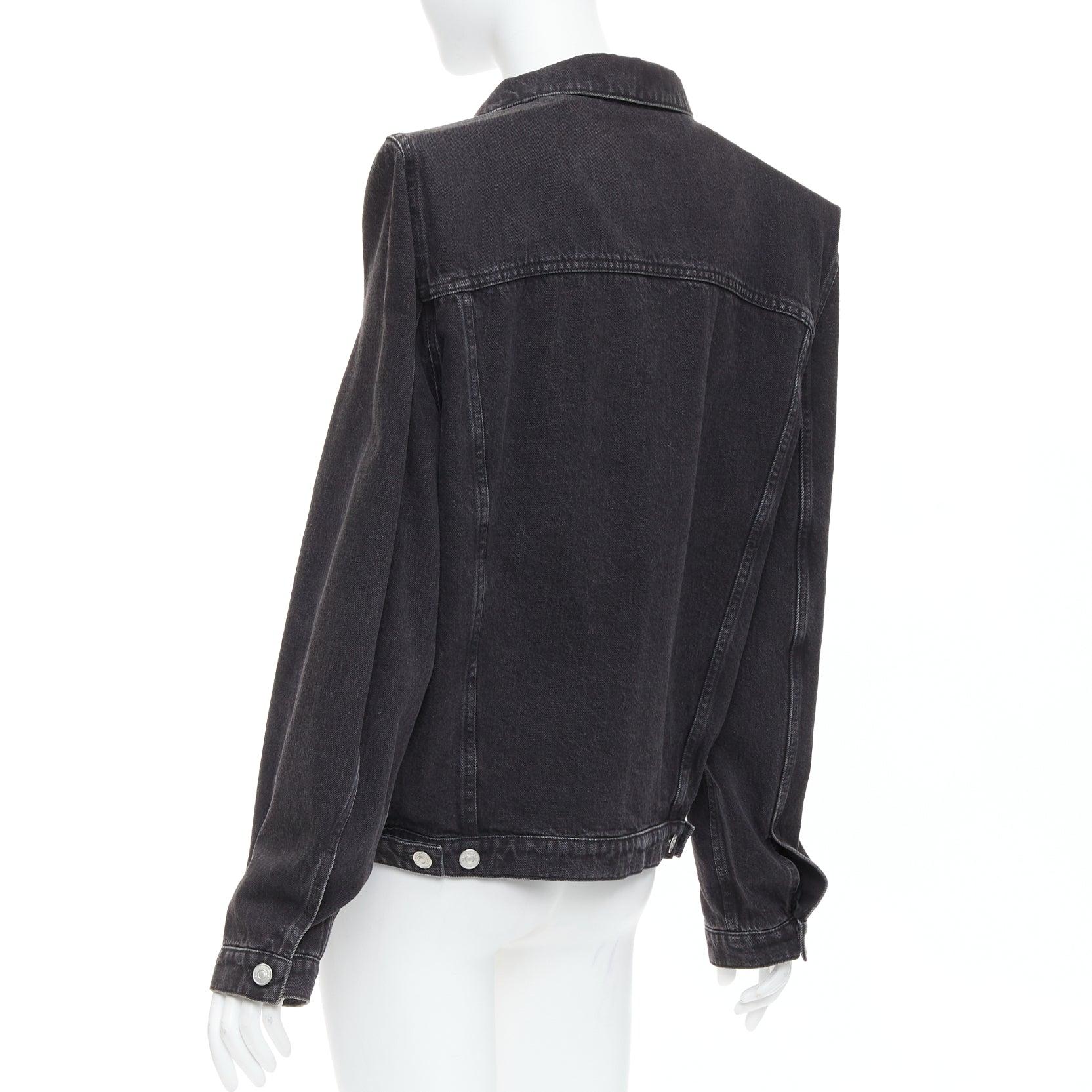 BALENCIAGA Demna vaquero gris lavado power shoulder chaqueta boxy FR38 en venta 2