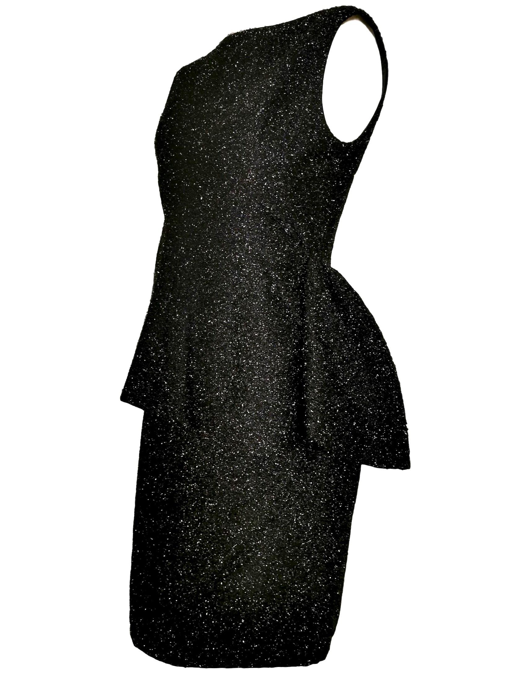 Balenciaga Edition
Hiver 1962
Textured Fabric
Made to Original Couture Design to Couture Standards
Using Original Fabrics of the Collection
Size 40