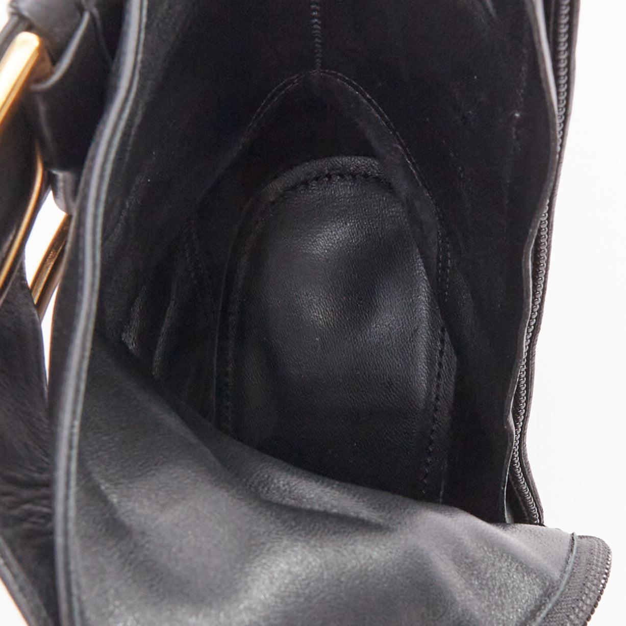 BALENCIAGA Essex 80 botines de piel negra con hebilla dorada EU36 en venta 4