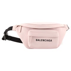 Balenciaga - Sac ceinture de tous les jours en cuir imprimé XS