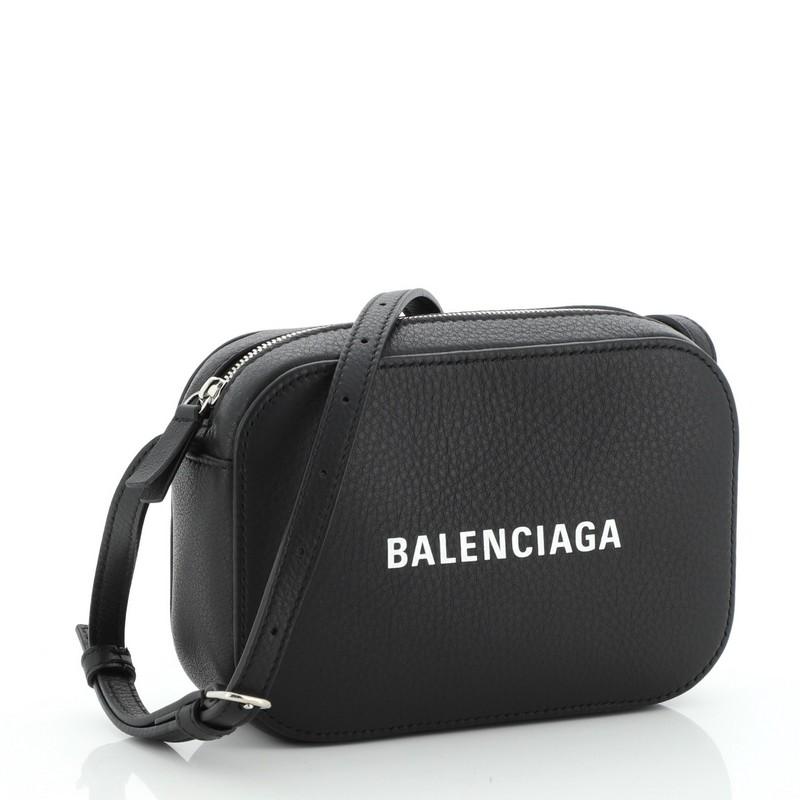 balenciaga everyday crossbody bag