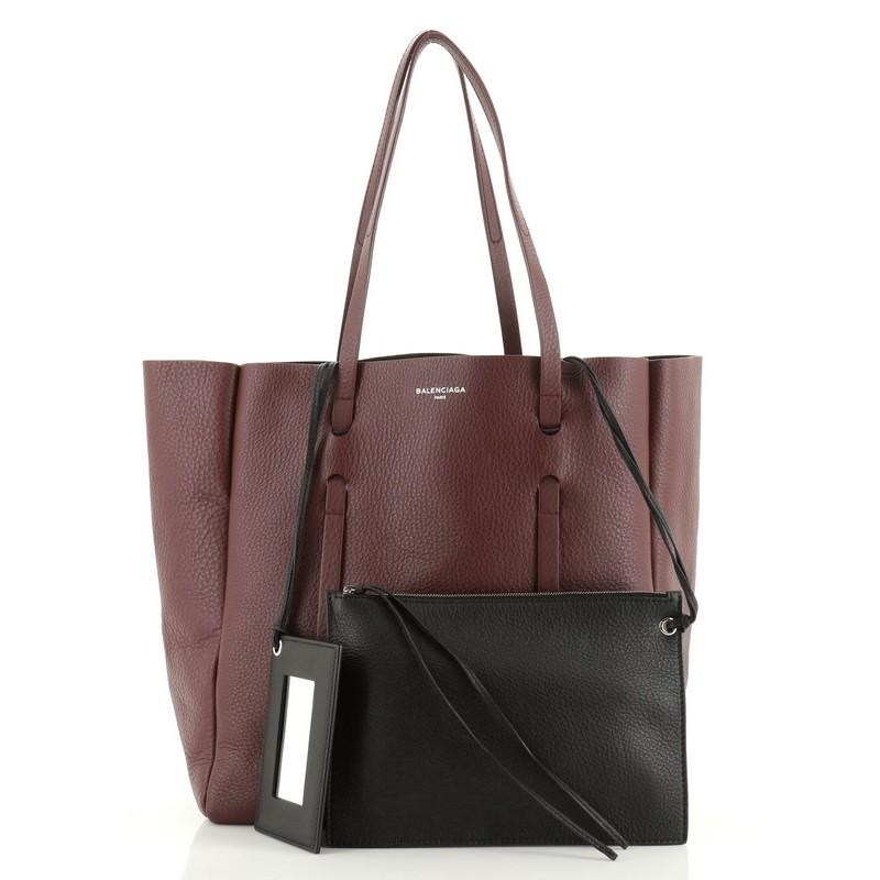 Balenciaga Everyday Tote Leather Small 

Condition: Great. Minor wear and darkening on base corners, creasing near base, light wear in interior, scratches on hardware.
Accessories: Pochette, Mirror
Measurements: Handle Drop 9