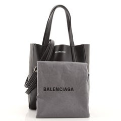 Tote aus Leder von Balenciaga Everyday XXS
