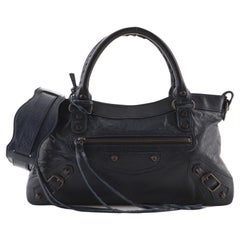 Balenciaga First Classic Nietentasche aus Leder