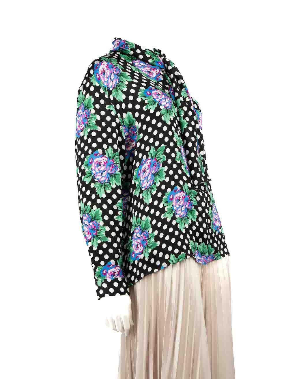 CONDITION is Very good. Minimal wear to blouse is evident. Minimal wear to the front, back and sleeves with pulls and plucks to the weave on this used Balenciaga designer resale item.
 
Details
Multicolour - black, white, green and