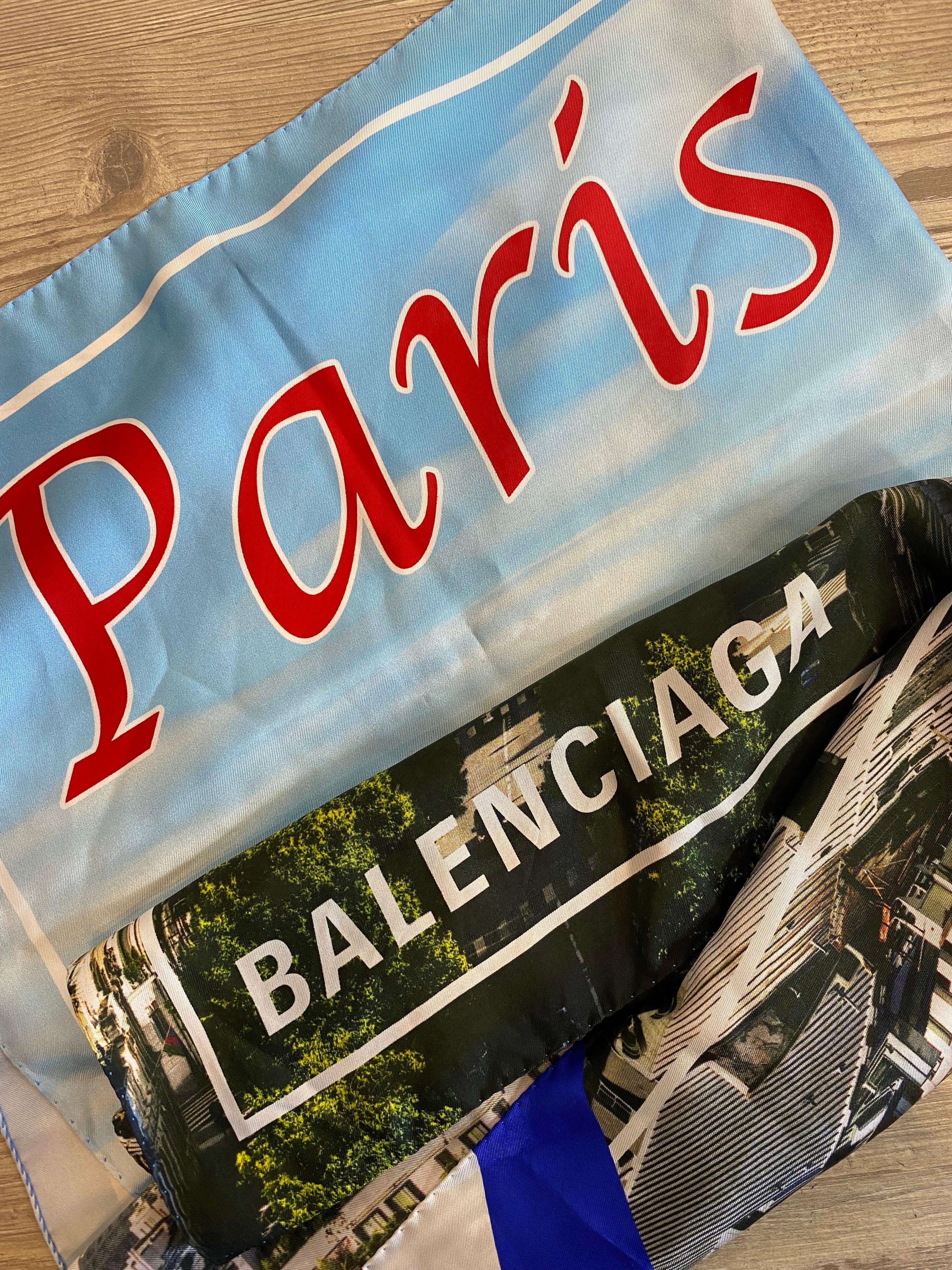 Foulard Balenciaga en Nuevo estado para la venta en Carnate, IT