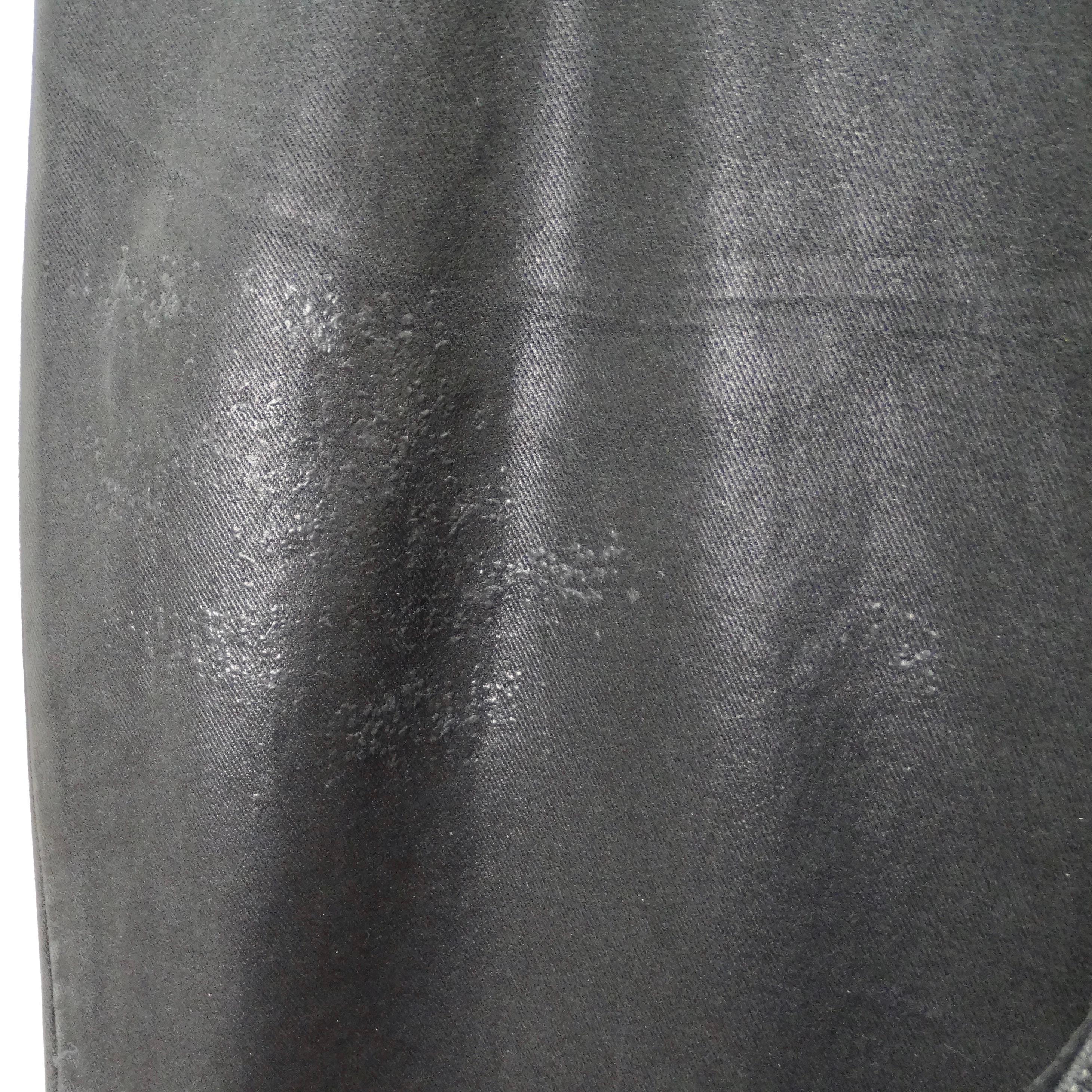 Balenciaga FW 2022 Jean baggy noir enduit de cire Excellent état - En vente à Scottsdale, AZ