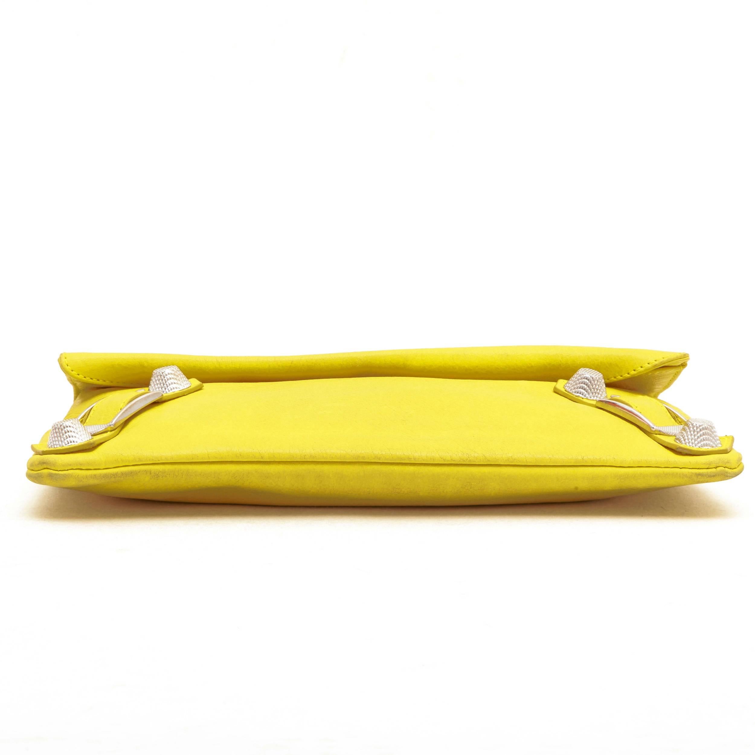 fully lined BN OVER SIZED YELLOW AND WHITE faux leather envelope clutch bag 