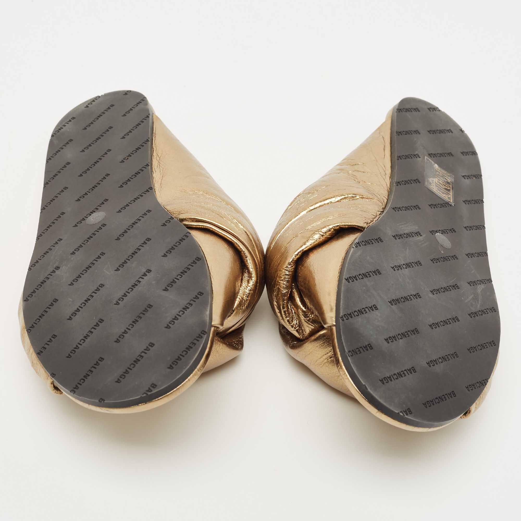 Balenciaga Gold Leather Flat Slides Size 38 5