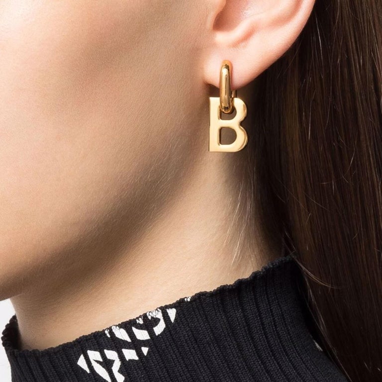 Balenciaga Gold Tone Brass B Chain XS Earrings For Sale at 1stDibs |  balenciaga earrings sale, balenciaga ohrringe gold, balenciaga b logo