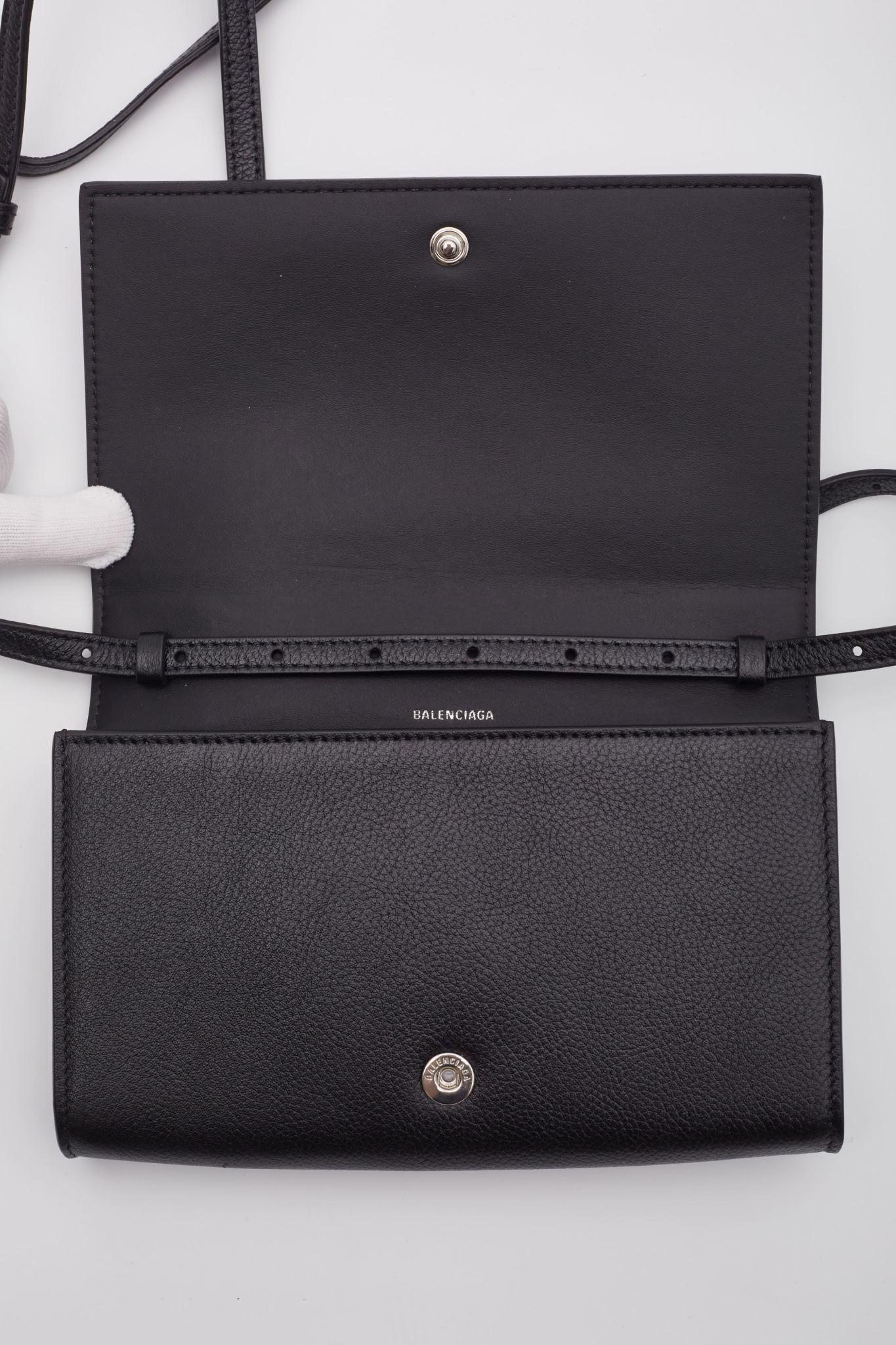 Balenciaga Grained Calfskin Black Wallet Phone Holder Bag For Sale 7