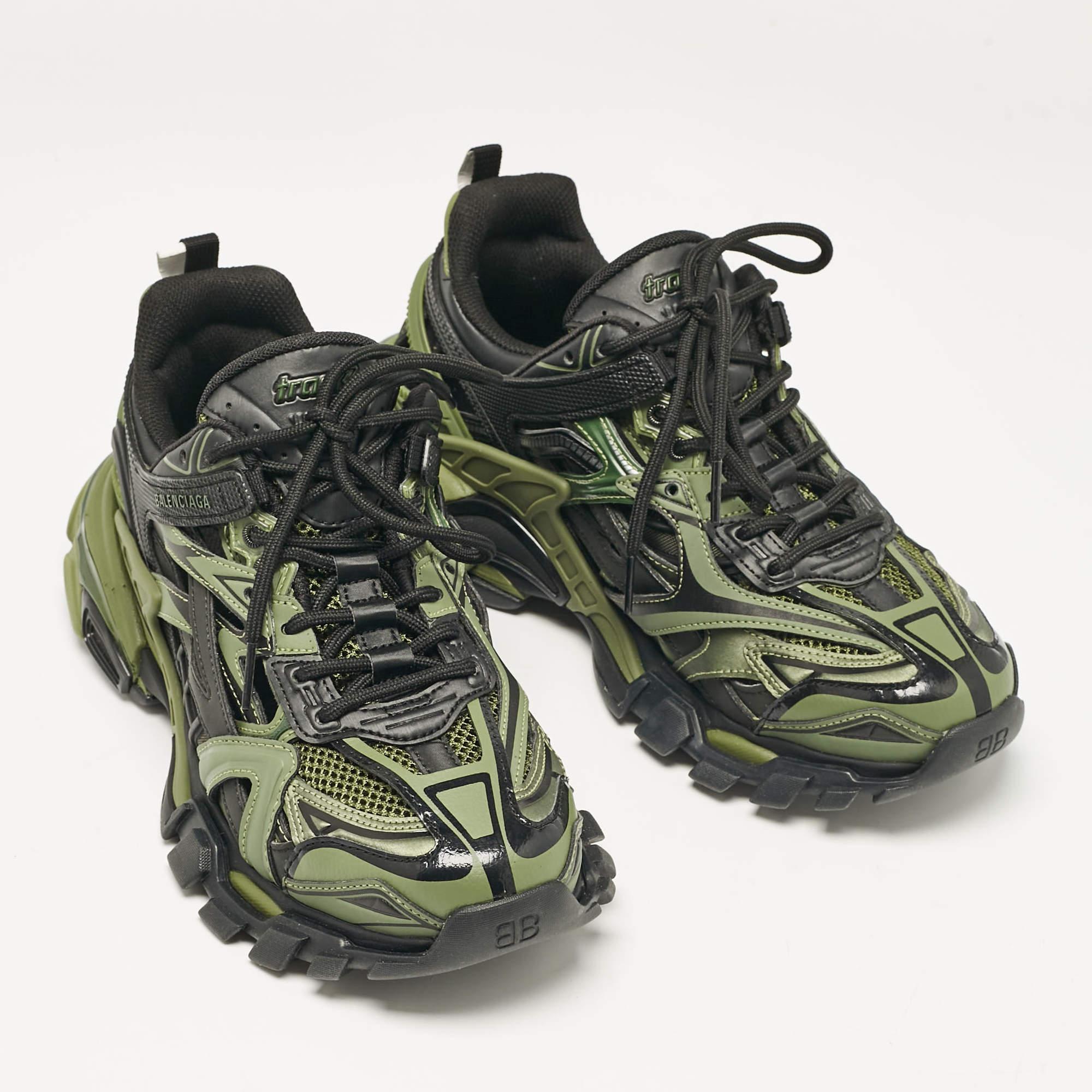 Balenciaga Grün/Schwarze Turnschuhe aus Kunstleder und Mesh in Grün/Schwarz Größe 40 Herren