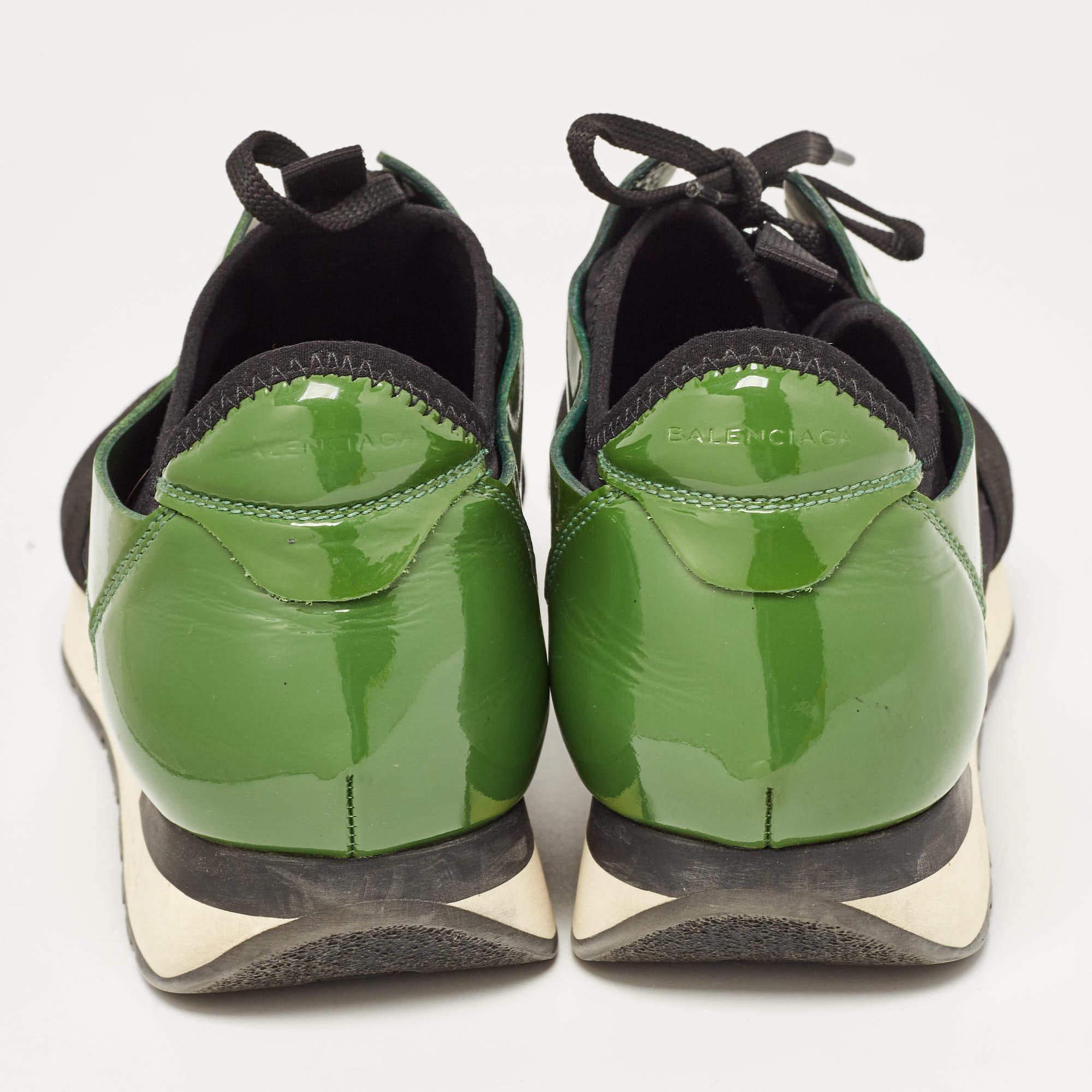 Balenciaga Green/Black Patent Leather and Mesh Race Runner Sneakers Size 41 For Sale 3