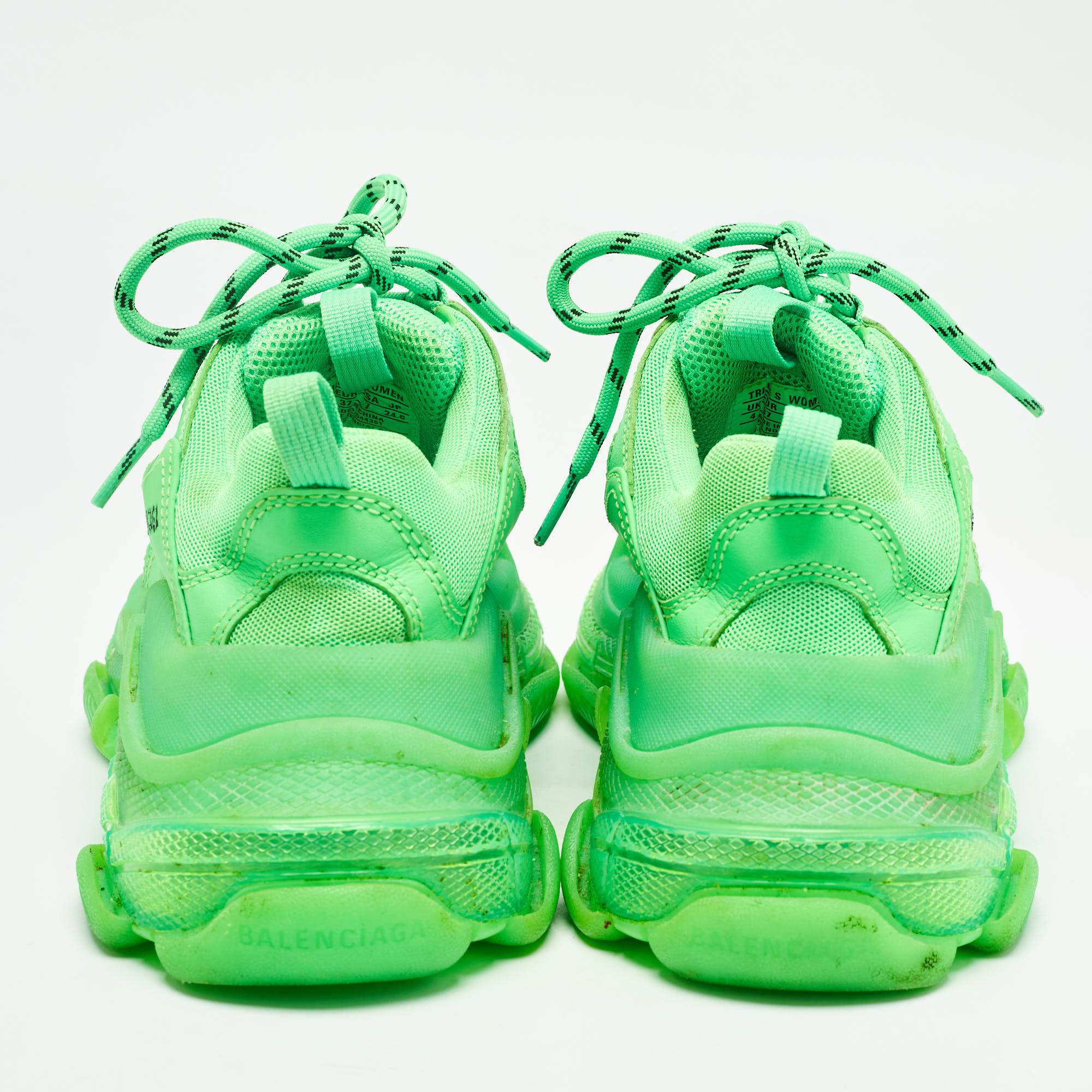 Balenciaga Green Mesh and Faux Leather Triple S Sneakers Size 37 For Sale 1