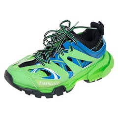 Balenciaga Baskets basses Track en maille verte et cuir synthétique, Taille 37