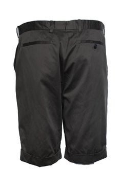 Balenciaga, grüne Shorts