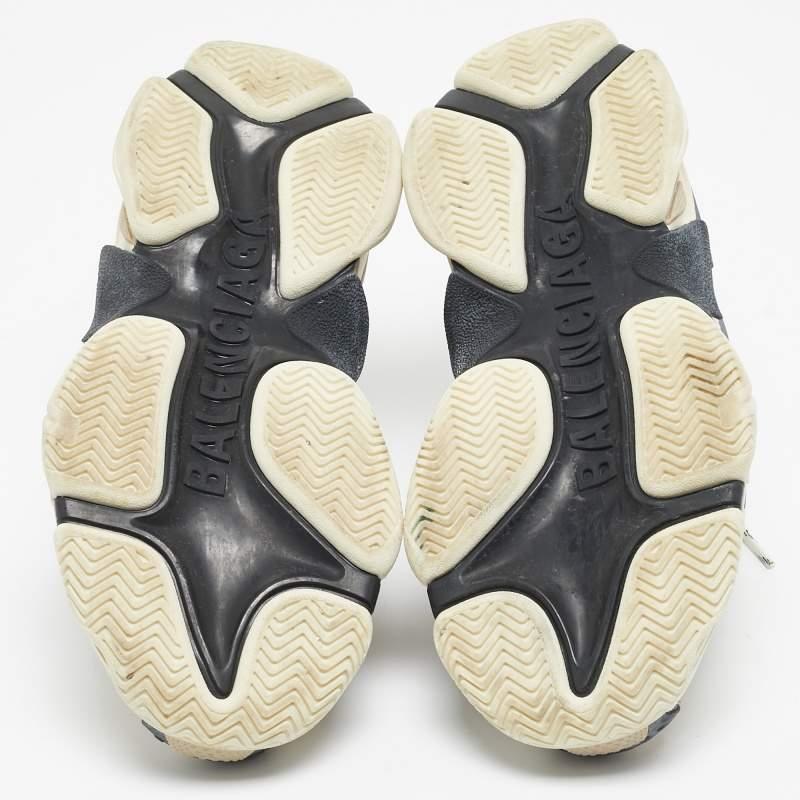 Women's Balenciaga Grey/Black Nubuck Leather and Mesh Triple S Sneakers Size 39