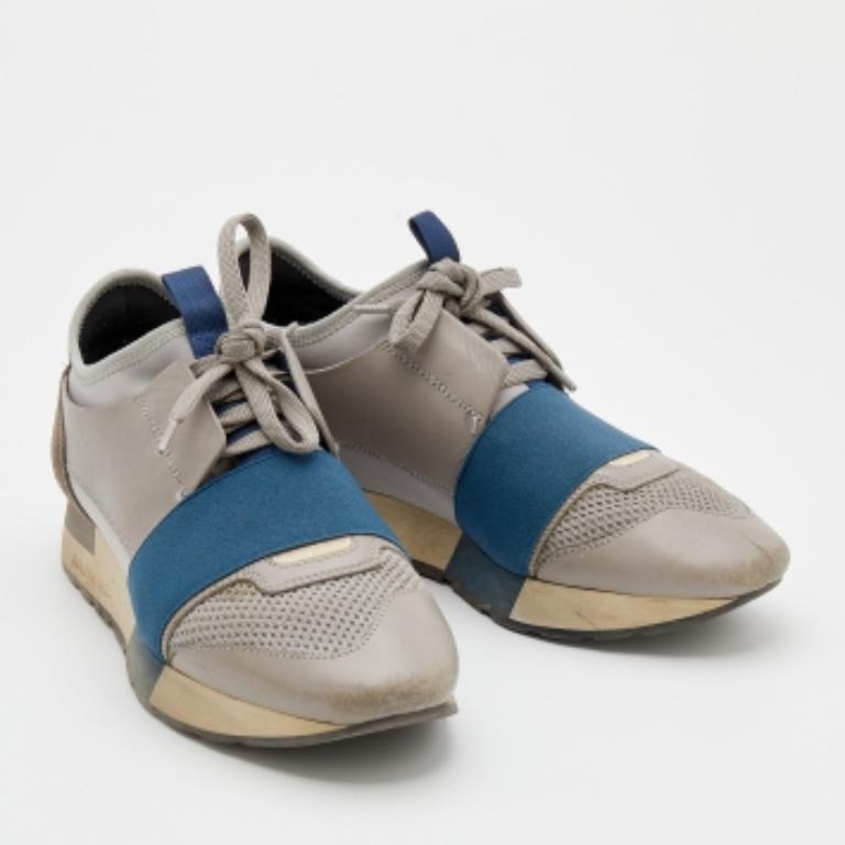Balenciaga, scarpe da ginnastica Race Runner in pelle grigio/blu, taglia 36 In condizioni discrete in vendita a Dubai, Al Qouz 2