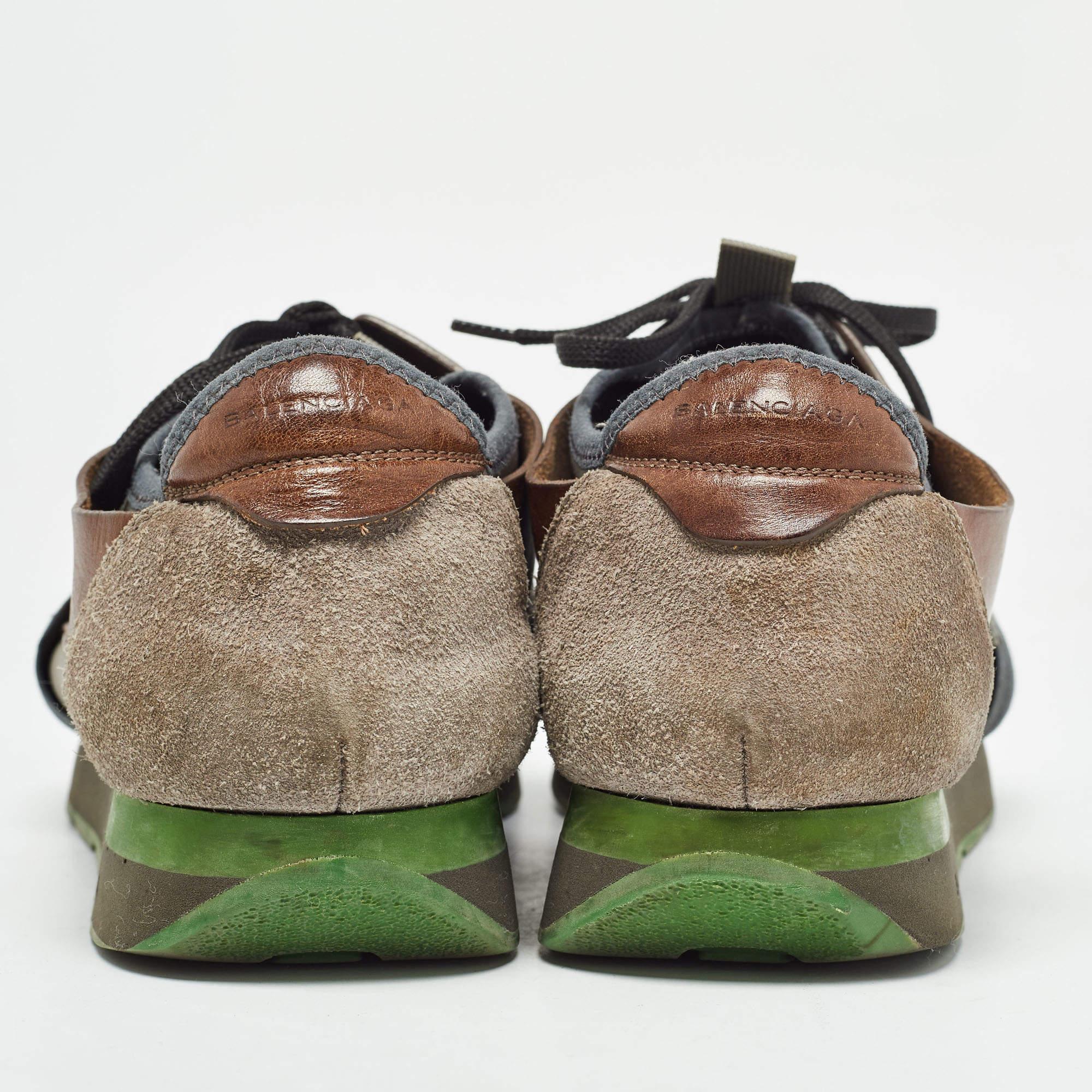 Balenciaga Gris/Malla Marrón y Piel Zapatillas Race Runner Talla 42 en venta 1
