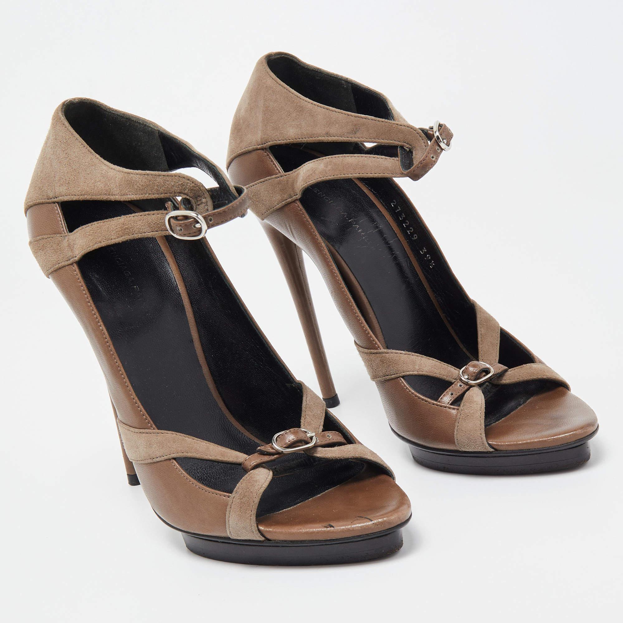 Balenciaga Grey/Brown Suede and Leather Buckle Pumps Size 39.5 For Sale 1