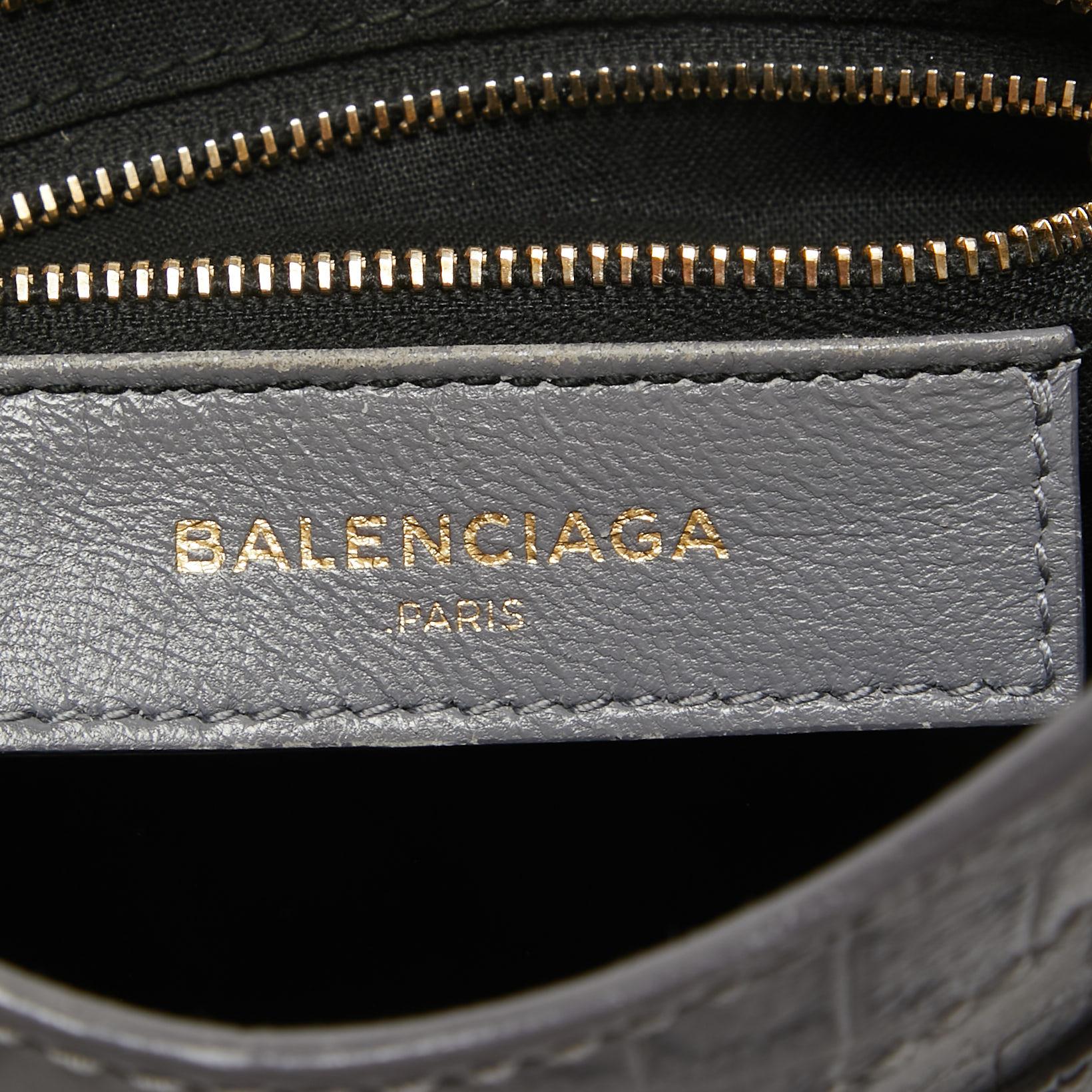 Mini sac de ville Balenciaga en cuir gaufré croco gris RH en vente 12