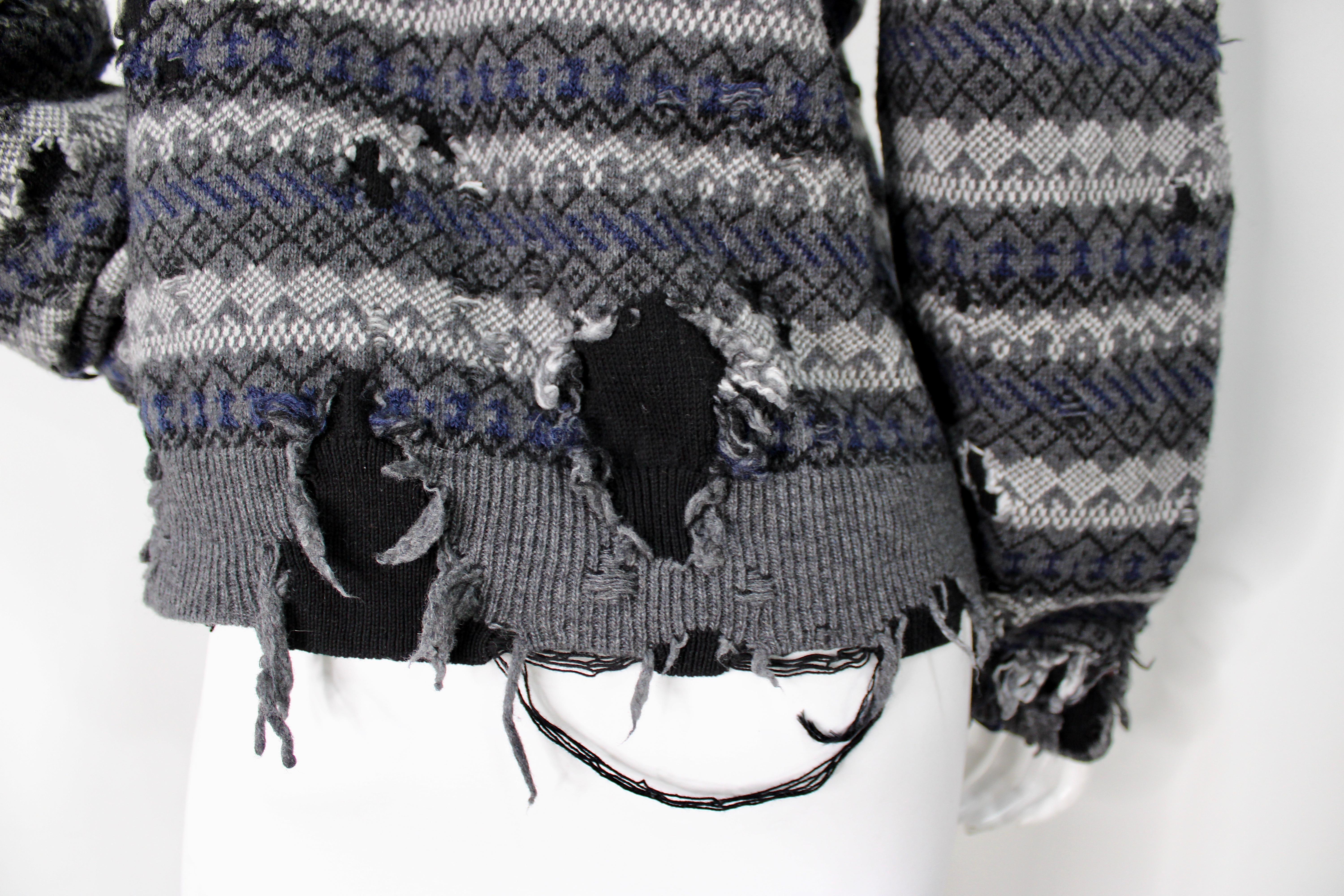Balenciaga Grey Destroyed Fair Isle Virgin Wool Blend Sweater (Pull en laine vierge) en vente 3