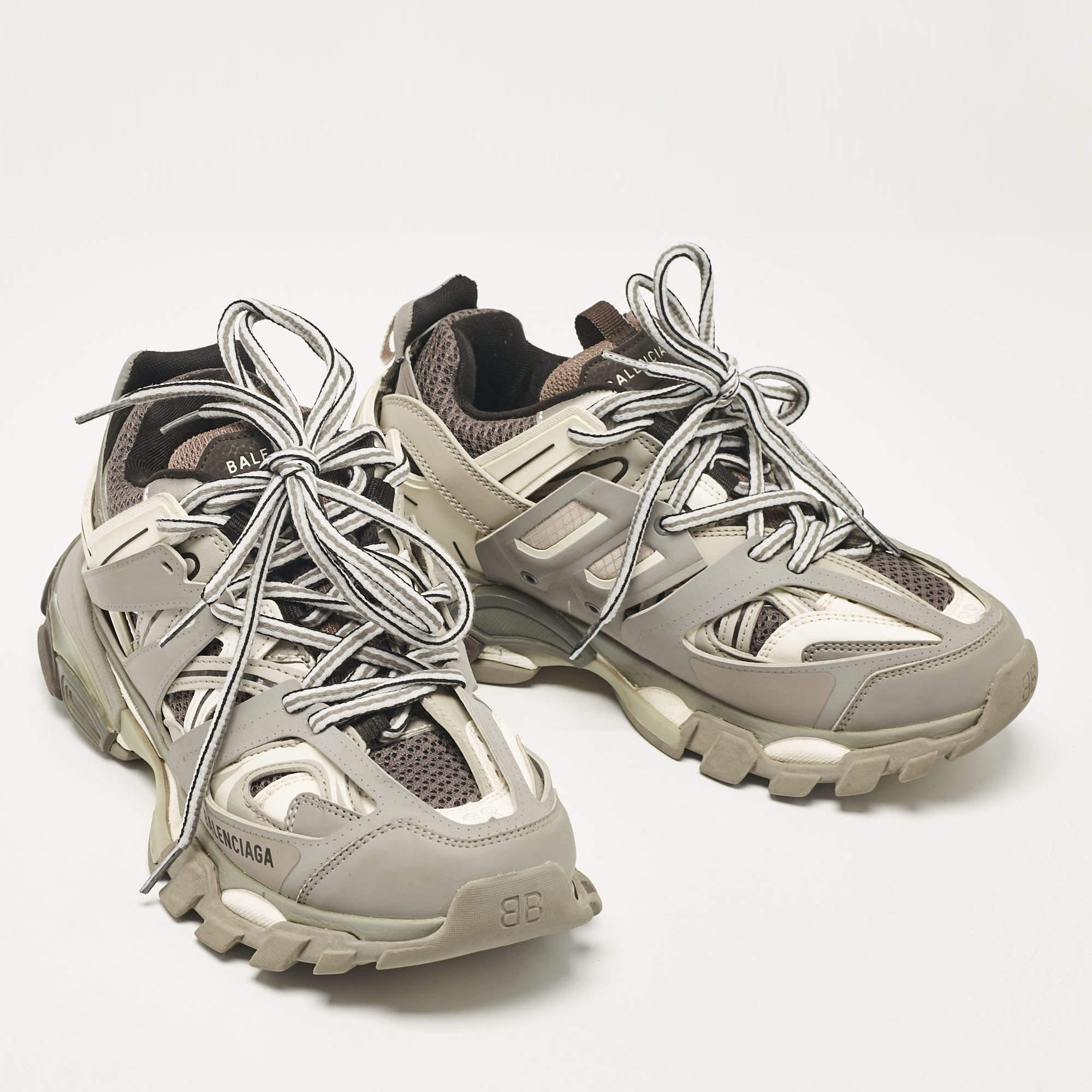 Balenciaga Grey Faux Leather and Mesh Track Lace Up Sneakers Size 38 In Good Condition In Dubai, Al Qouz 2