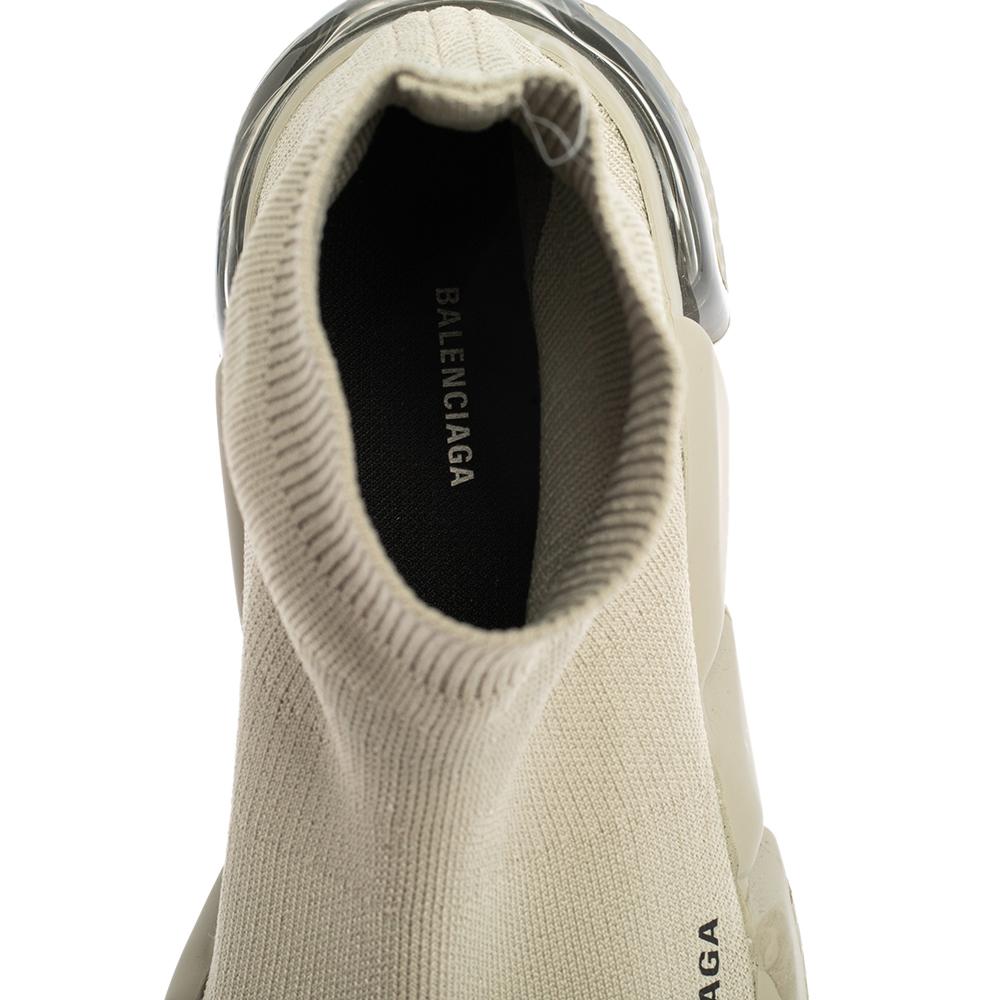 Celebrating the fusion of sports and luxury fashion, these Balenciaga Speed sneakers are absolutely worth the splurge. They are laceless and crafted well in a sock style. Fully equipped to give you the best experience, this style-filled pair