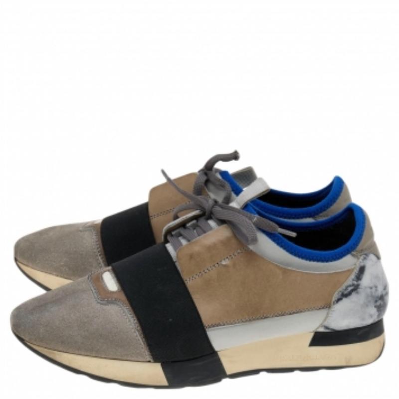 Gris Baskets de course Balenciaga en cuir et daim gris, taille 39 en vente