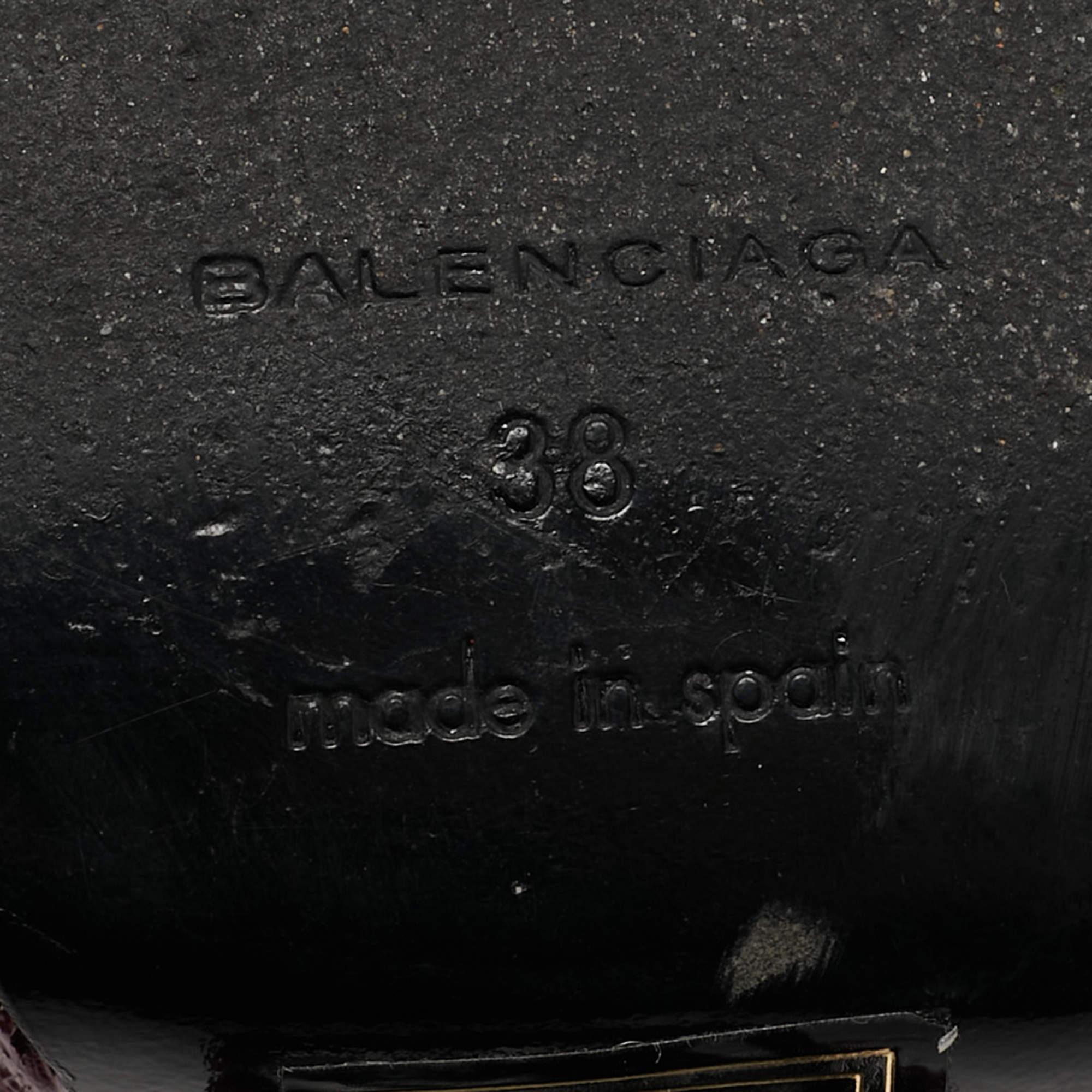 Balenciaga Sandali con zeppa in pelle grigia taglia 38 in vendita 3