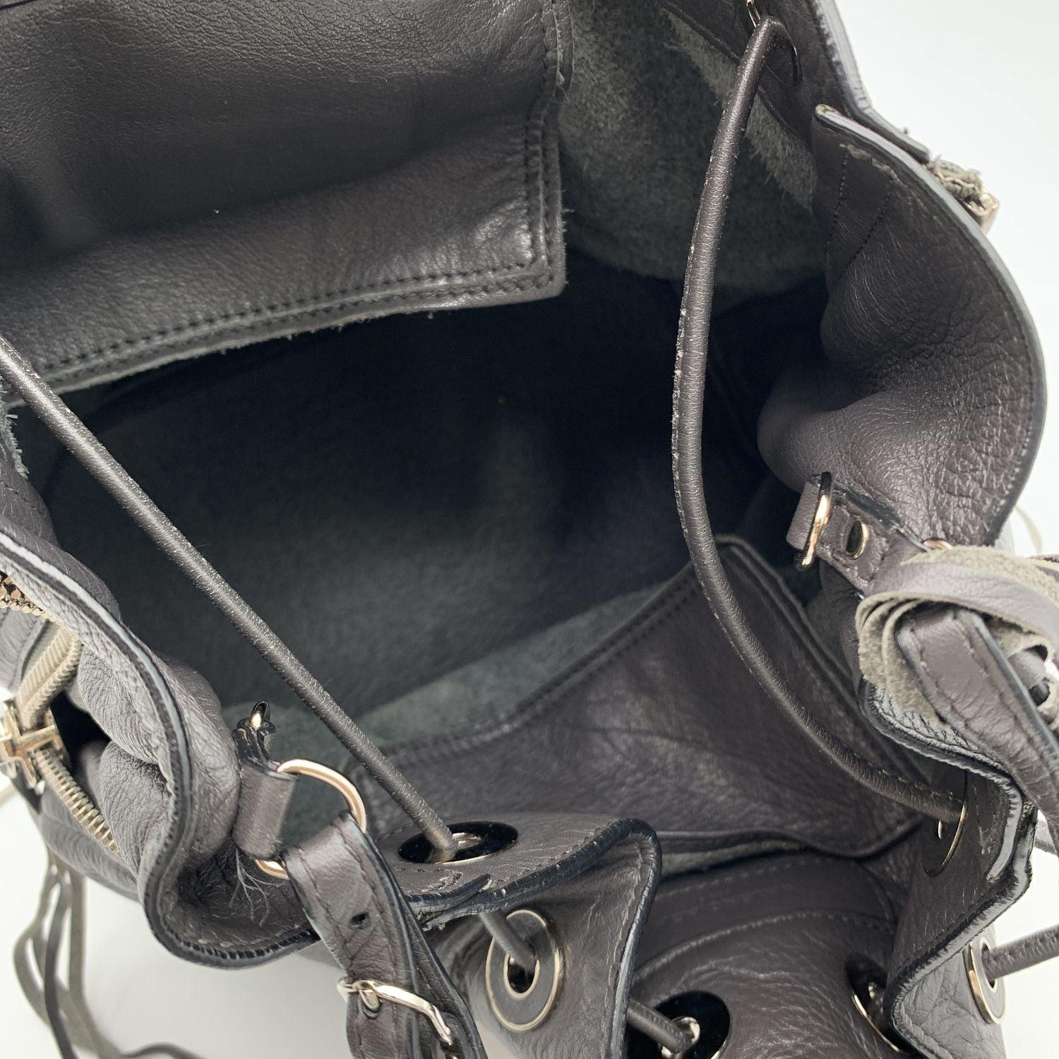 Women's Balenciaga Grey Leather Bucket Papier Plate Drawstring Bag For Sale