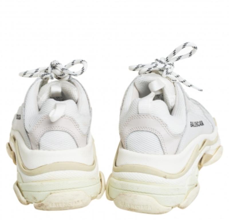 Donna Balenciaga Sneakers Triple S in pelle e rete grigia taglia 38 in vendita