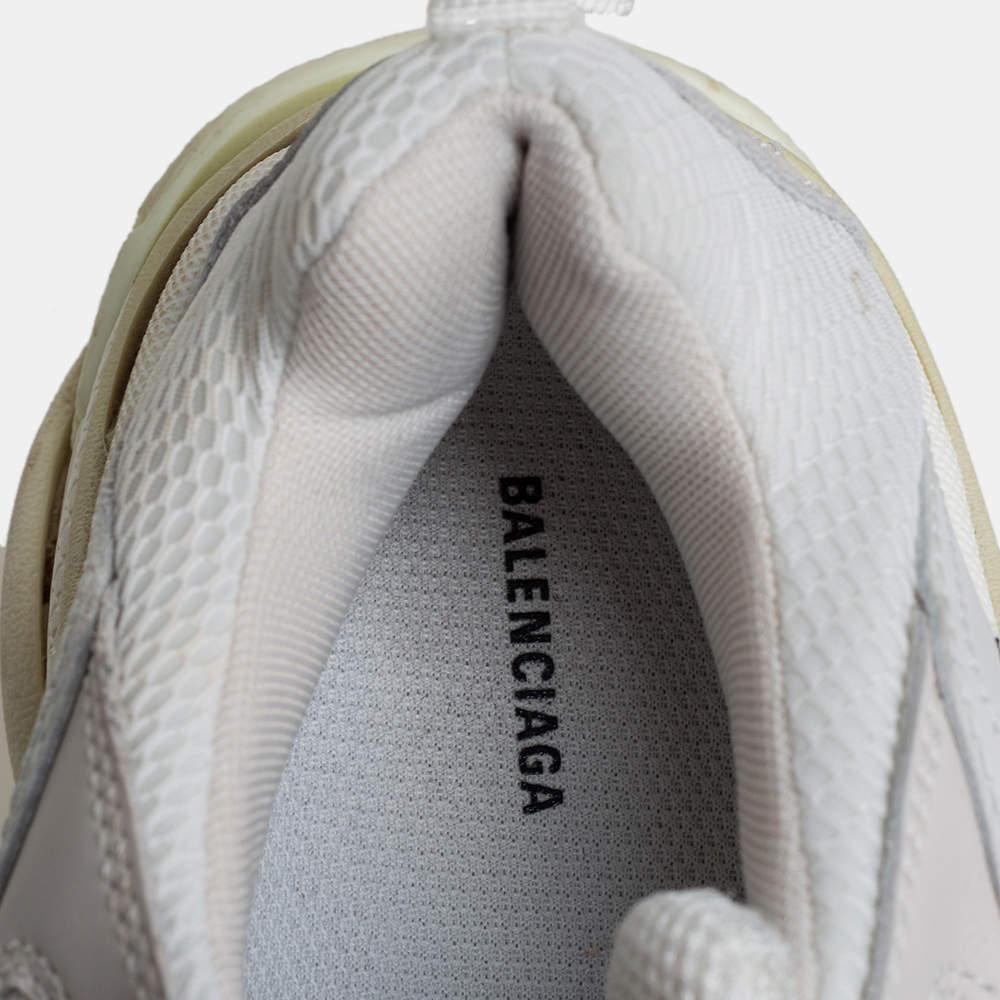 Balenciaga Grey Mesh And Leather Triple S Sneakers Size 38 In Good Condition For Sale In Dubai, Al Qouz 2