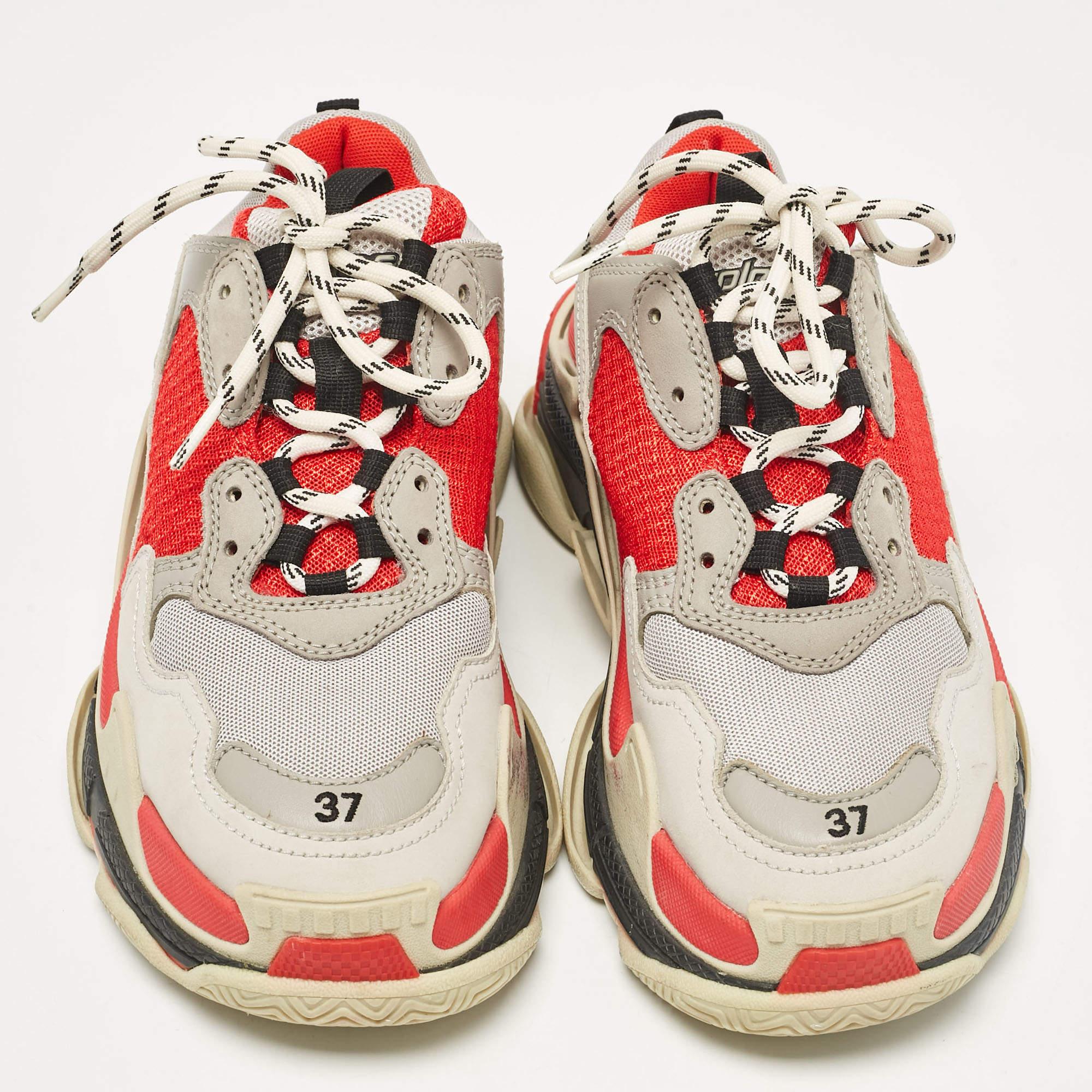 Beige Balenciaga Grey/Red Faux Leather and Mesh Triple S Sneakers Size 37 For Sale