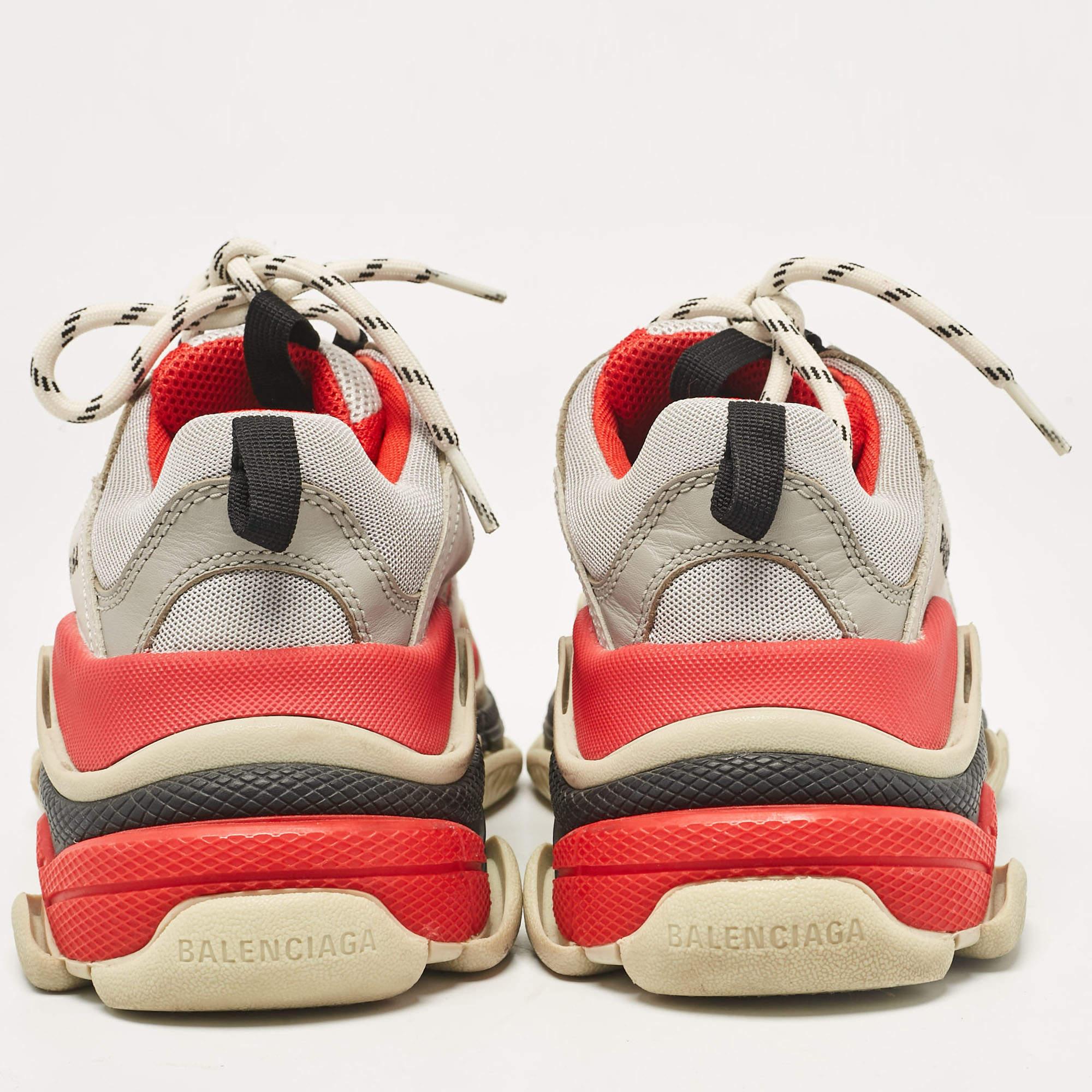 Women's Balenciaga Grey/Red Faux Leather and Mesh Triple S Sneakers Size 37 For Sale