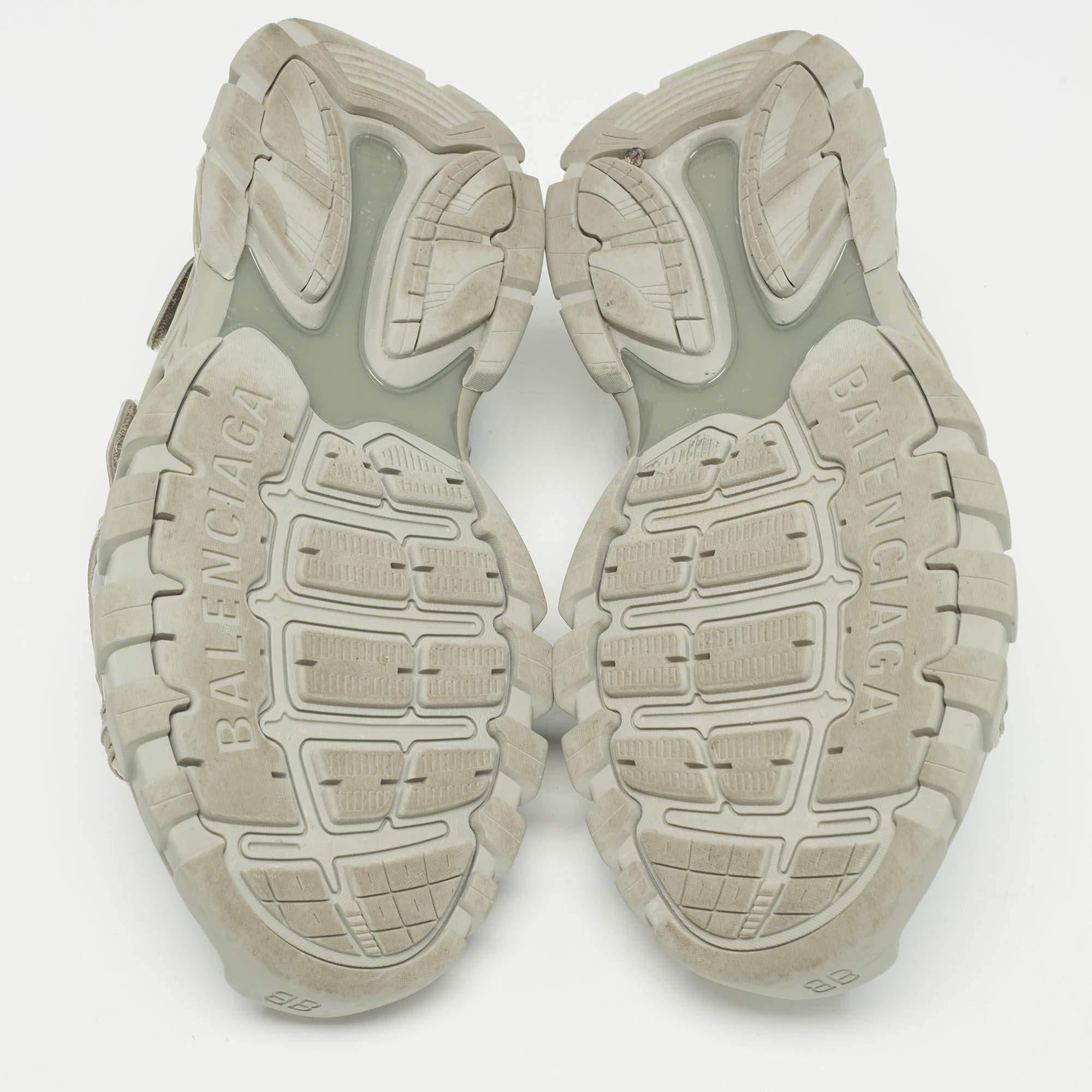 Balenciaga Grey Rubber Track Sandals Size 43 1