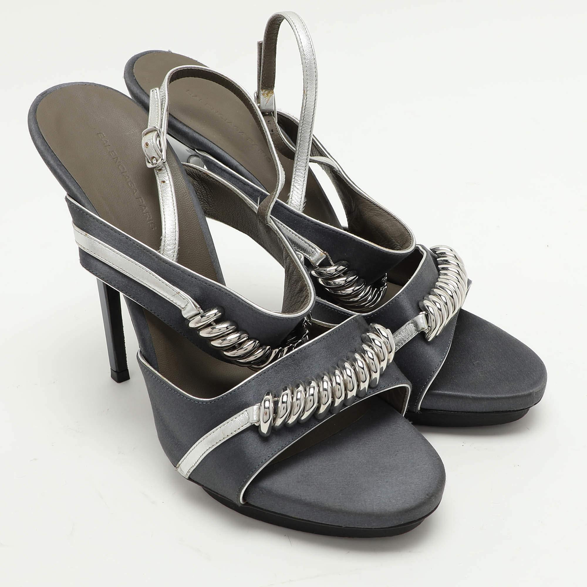 Balenciaga Grey Satin Embellished Slingback Sandals Size 39.5 In Good Condition For Sale In Dubai, Al Qouz 2