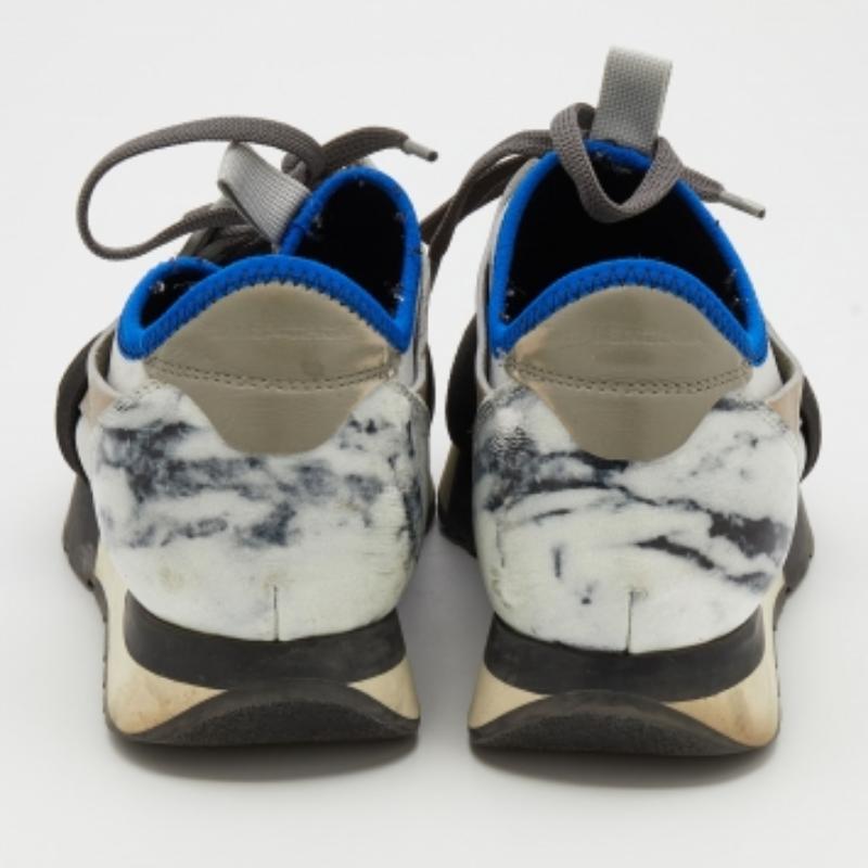 Balenciaga - Scarpe da ginnastica basse in pelle e camoscio grigio Taglia 38 in vendita 1