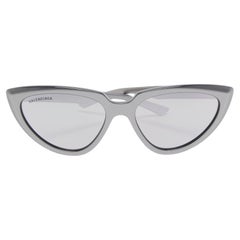 Balenciaga - Lunettes de soleil yeux de chat gris teinté BB0182S