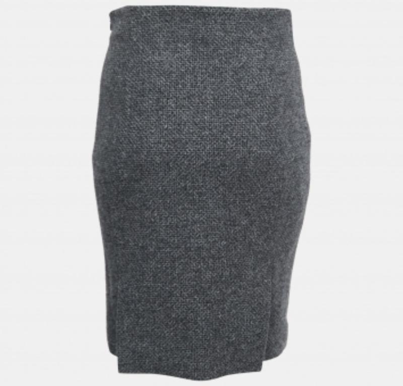 Balenciaga Jupe crayon en laine vierge grise M. Bon état - En vente à Dubai, Al Qouz 2